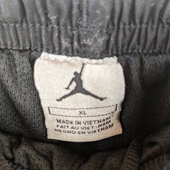 Jordan Black Athletic Sweats Warm Ups
Size XL - Picture 5 of 7
